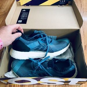 Adidas x Parley Wmns UltraBoost 9.5